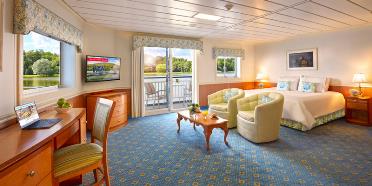 American Cruise Lines America Owner's Suite.jpg